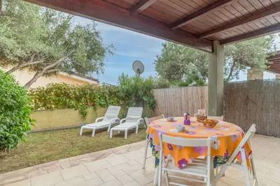 Image de Belle maison de vacances pour 4 personnes avec climatisation, Tv, terrasse, animaux admis et parking