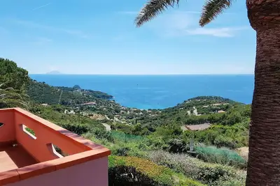 Image de Confortable appartement dans une maison de vacances avec Wifi, Tv, terrasse et parking