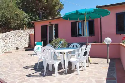 Image de Joli appartement dans une maison de vacances pour 5 personnes avec Wifi, Tv, terrasse et parking