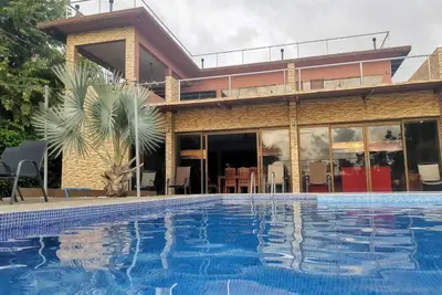Image de Nouveau! ! Paradise Luxury Marbella Beach House (Ocean View)