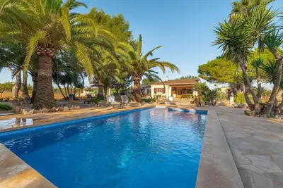 Image de Magnifique maison de vacances privée avec piscine privée, climatisation, Wifi, Tv, patio, parking