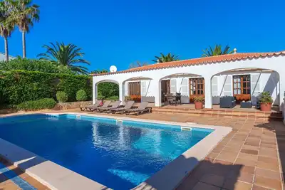 Image de Agréable appartement pour 4 personnes avec piscine, Wifi, climatisation, Tv, terrasse et parking