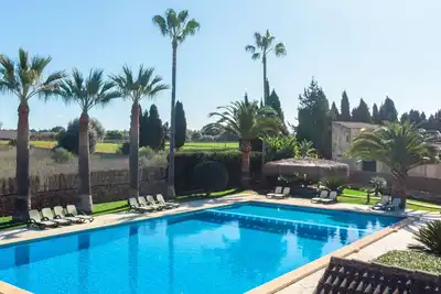 Image de Agréable appartement dans une maison de vacances avec piscine, climatisation, Wifi, Tv et patio