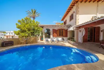 Image de Magnifique maison de vacances privée avec piscine privée, Wifi, climatisation, Tv et terrasse