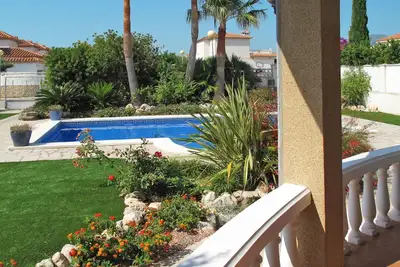 Image de Maison de vacances privée avec Wifi, climatisation, piscine privée, Tv, terrasse, parking