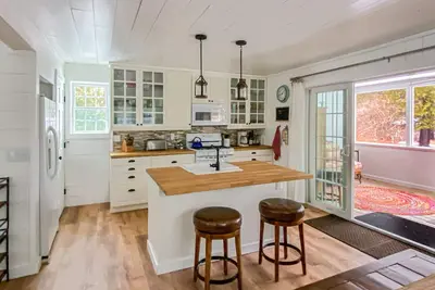 Image de Sweet, Spanking New Guest House - Tarifs raisonnables!
