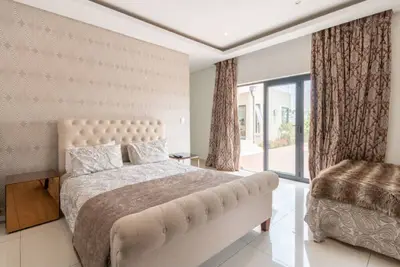 Image de Guest Ensuite @ Waterfall Country Estate.