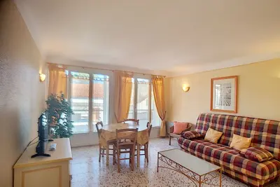 Image de Appartement F2 avec Wifi, ascenseur près des Thermes