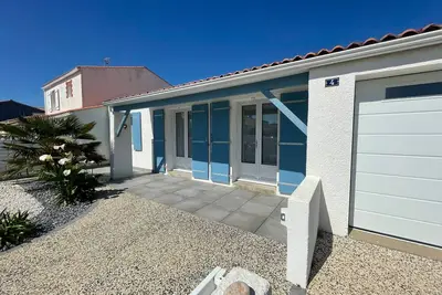 Charmant T3 proche plage, terrasse et jardin clos, quartier calme.