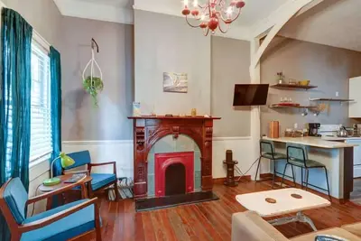 Image de Adorable Cottage 2 blocs de Forsyth Park - B