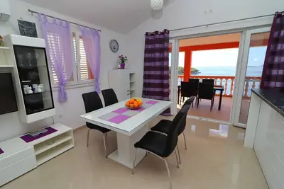 Image de Maison de Vacances avec Vue sur l'Adriatique - Appartement 2 Chambres avec Terrasse et Vue sur la Mer
