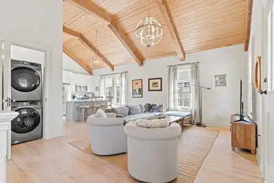 Image de This duplex is a 3 bedroom(s), 2 bathrooms, located in New Orleans, La.