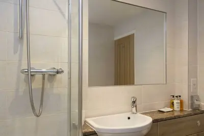 Le Linhay peut accueillir 2 (1 chambre)