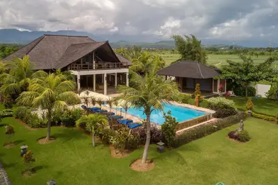 Image de ☀Sunset☀ Beachfront Dreamvilla Lovina avec piscine