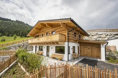 Image de Chalet premium avec sauna directement sur la piste de ski