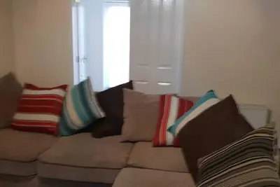 Image de Maison impeccable de 2 chambres