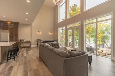 Image de One-Of-A-Kind on West Rush Lake