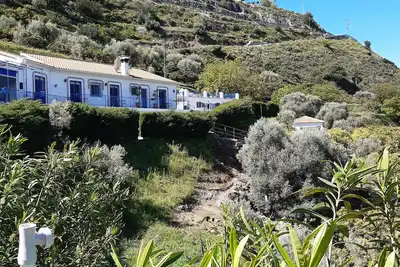 Image de Maison de campagne pour 11 personnes dans un endroit calme, idéal comme base de promenades
