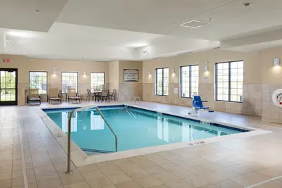 Image de Mobility Accessible Suite Près de l'Ohio State University | Petit-déjeuner quotidien gratuit