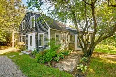 Image de Higgins Cottage: Ă distance de marche de Back Beach et de Thurston's Lobster Pound