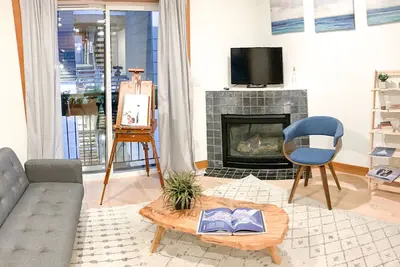 Image de Nw Contemporary Artist Townhome