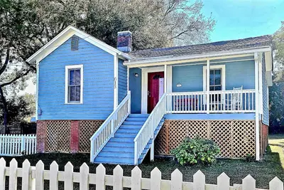 Image de Cottage entièrement rénové dans le quartier historique