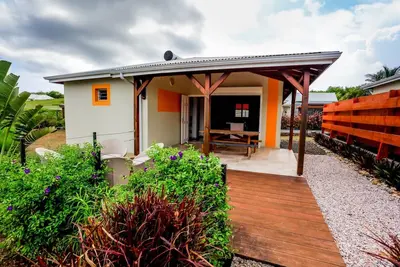 Image de Gîte de standing entre mer et campagne avec piscine et terrasse