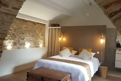 Image de Maison Elora avec spa, au pied des Gorges d'Héric (Lumineuse)