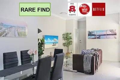 Image de Maison Moderne Et Style⭐Minutes À Pied Du Parc / Commerces⭐