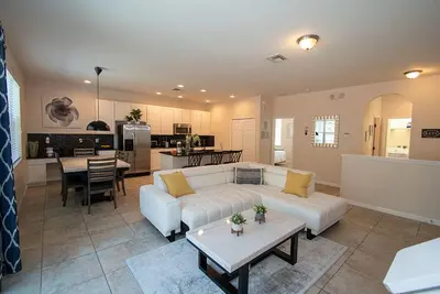Image de Resort Townhome 4br, Private Pool, Near Disney