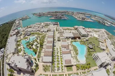 Image de Fantastique Condo 3 chambres à Cap Cana - Prix spécial de mai to Septembre!