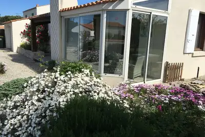 Image de Maison au calme dans une impasse privée à 150m de la plage.