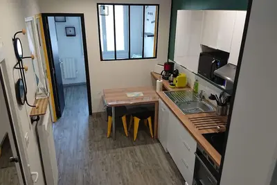 Centre-Ville, Plage A 80m, 2 Chambres, Wifi, Linge De Lit Fourni.