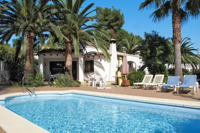 Image de Belle maison de vacances privée avec piscine privée, Wifi, Tv, terrasse, animaux admis, parking