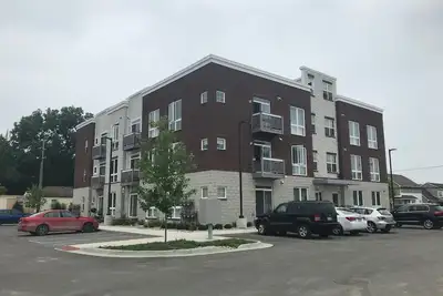 Image de Condo neuf près du magnifique centre-ville d'Ann Arbor