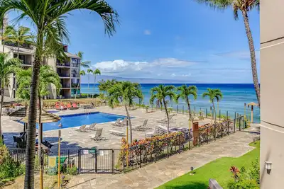 Image de Kaanapali Shores 203 Gorgous Ocean Views surplombant Ocean Pool & Restaurant