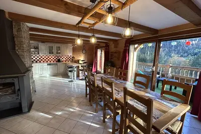 Image de Magnificent spacious, warm, cozy apartment, 160m2