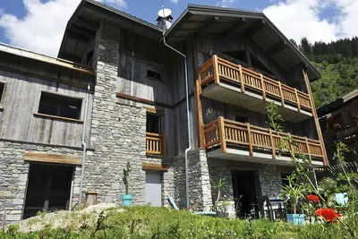 Image de Chalet L' Ours Blanc For 6 Persons With Sauna, heated Jacuzzi, Spa