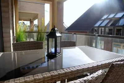 Image de Nous vous accueillons dans l'oasis de la plage et offrons un espace pouvant accueillir jusqu'Ă 5 personnes