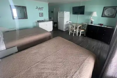 Image de Room #304 Mini Efficiency 2 Double Beds Pets Yes