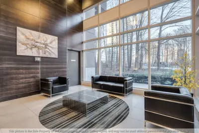Image de Condo de luxe au coeur de Scarborough avec une proximité proche de tous les divertissements