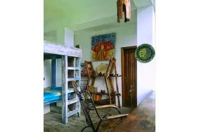 Image de Voir boutique dans la forêt de montagne
