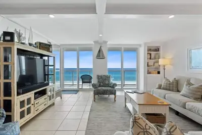 Image de 10e étage, 2 chambres | Front du Golfe avec petit gril