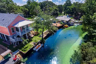 Image de Direct Weeki Wachee Riverfront! ! Paradis CLÉ De L'Ouest!