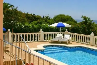 Image de Casa Jorne - Villa de 3 chambres - Grand jardin et vue sur la mer