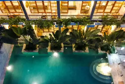 Image de Deluxe 10 chambres avec accès à la piscine et vue sur la piscine
