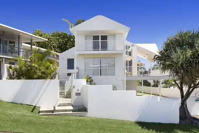 Image de La Maison Blanche - Central Coolum, vues spectaculaires sur l'océan, WiFi et Foxtel