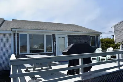 Image de Étapes duplex de 3 chambres à la plage! Dormez 6 ou louez des deux côtés et dormez 12
