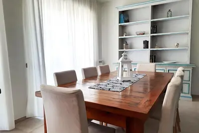 Appartement moderne dans le centre à 5 minutes à pied de la mer!