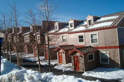 Image de Retraite tranquille au sommet d'une montagne